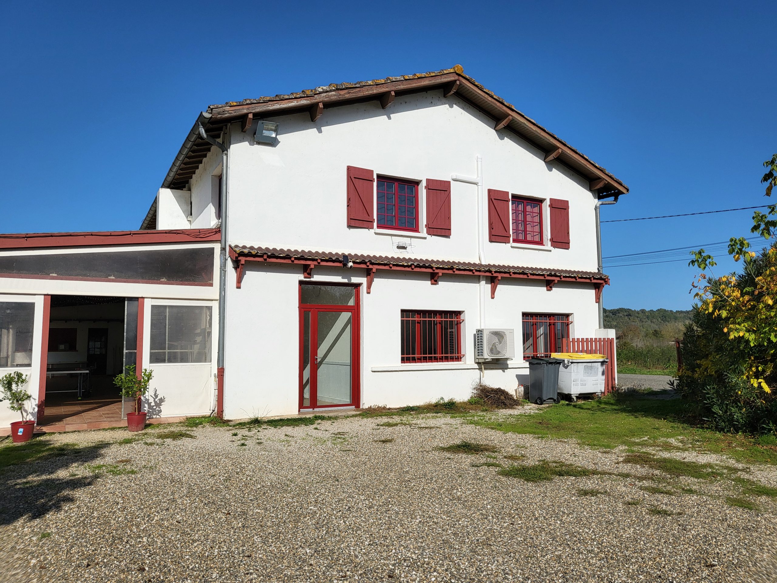 Façade de l'Auberge du Trinquet